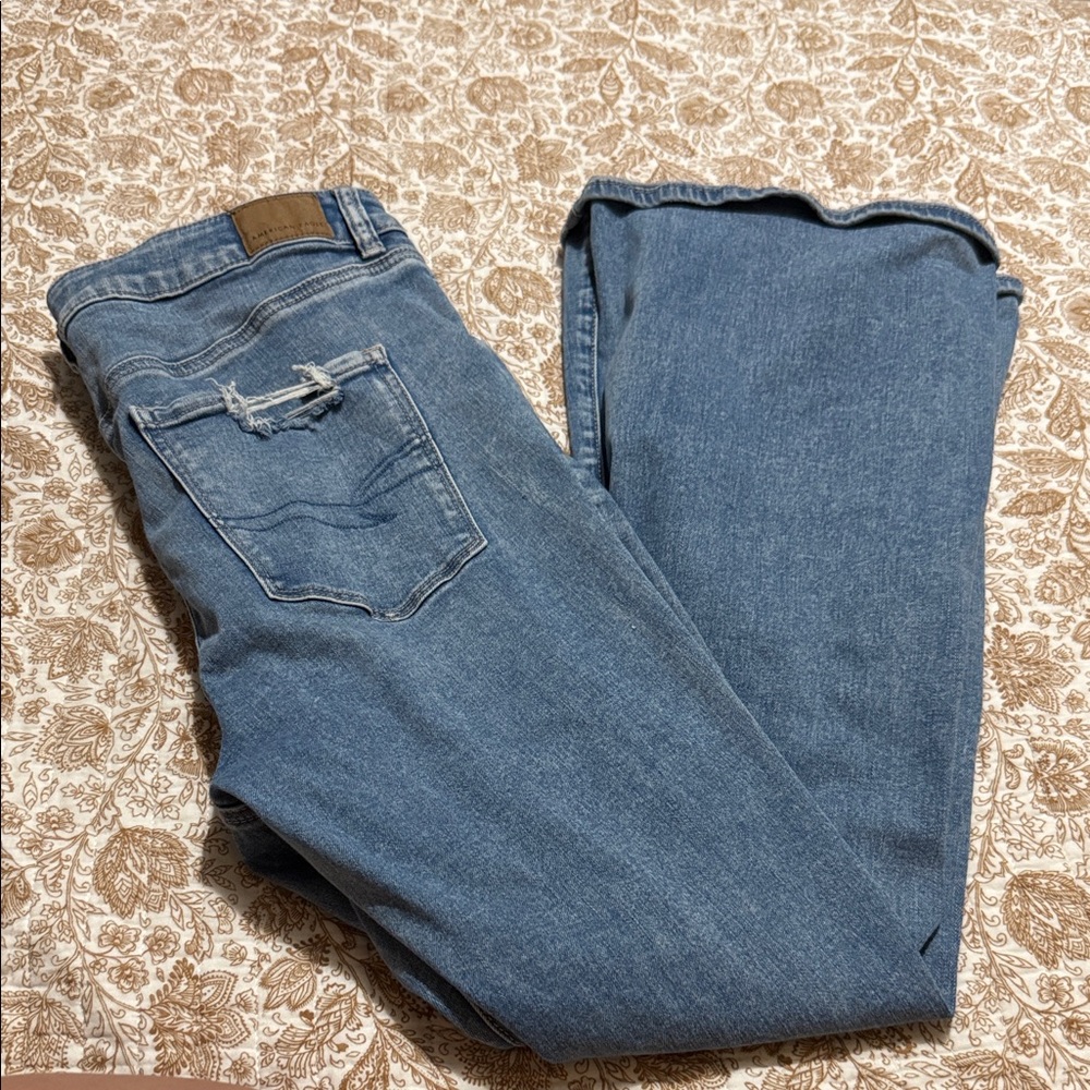 AE DISTRESSED SUPER HI-RISE FLARE